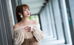 在办公室你轻点啊视频